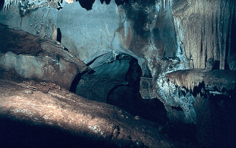 Arbrie Botha cave